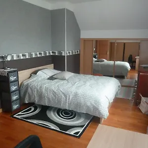 https://chambre-coquette-guest-house.fr-paris.fr